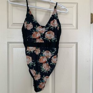 Cupshe floral swim suit!